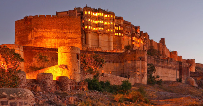 Discover the wonders of India's giant Mehrangarh fortress