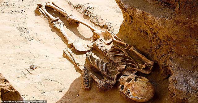 Discover treasure and 2,000-year-old aristocratic skeleton in Russia