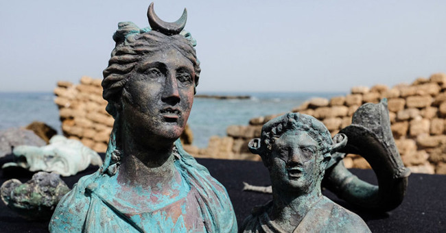 Discover treasures in the Roman ship wrecked 1600 years ago