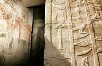 Discovered 3 ancient Egyptian tombs by theft