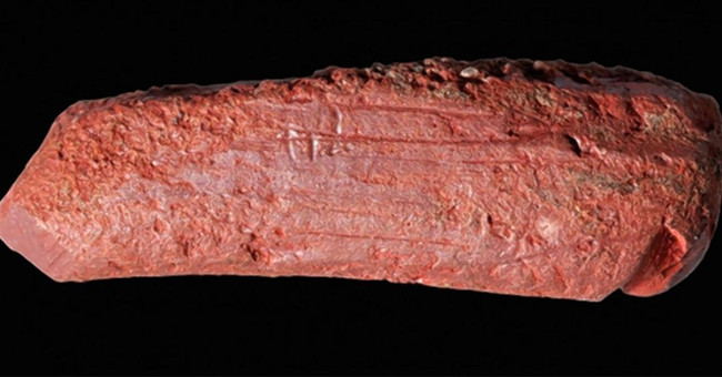 Discovered a 10,000-year-old colored wax ingot in the UK