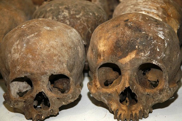Discovered a 1,300-year-old mass grave