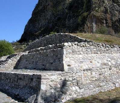 Discovered a 2800-year-old altar in Mexico