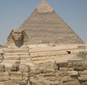 Discovered a 3,000-year-old tomb in Egypt
