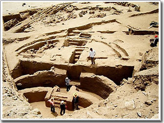 Discovered a 5,500-year-old square in Peru