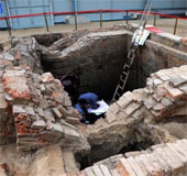Discovered a nearly 1,400-year-old tomb of the Chinese emperor