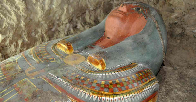 Discovered the ancient Egyptian mummy almost intact