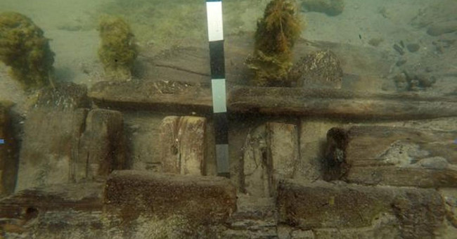 Discovered the British wreck carrying 30 gold barrels at the bottom of the Black Sea