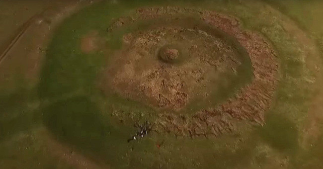 Discovering a huge 3,000-year-old Sun temple in China