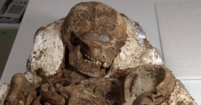 Discovering fossil 'mother and baby' 4,800 years in Taiwan
