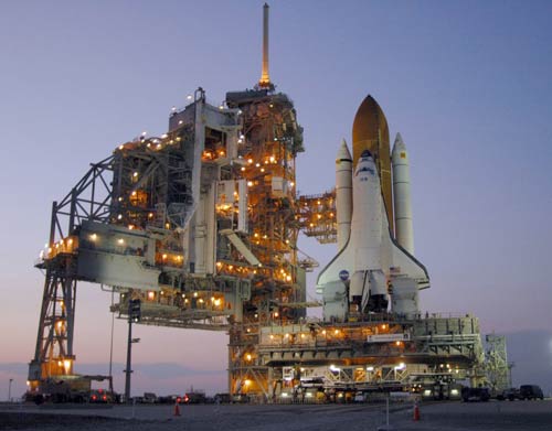 Discovery ship astronauts are not allowed to welcome the eve