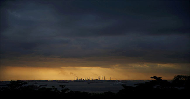 Do deaths from the sea by the ocean become hotter?