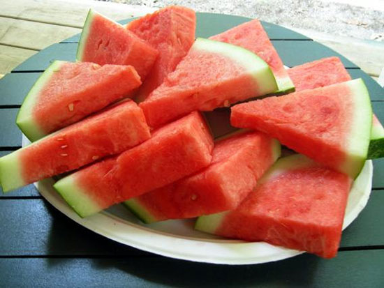 Do not eat cold watermelon