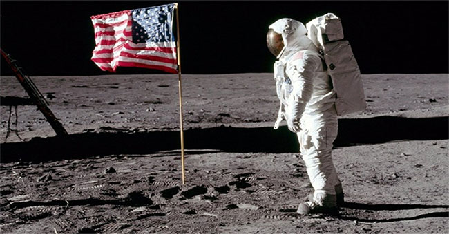 Does the Apollo 11 flag on the Moon still exist?