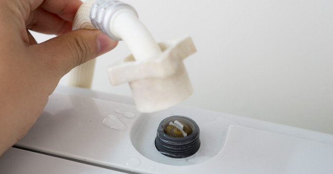 Does the water supply to the washing machine weak affect the machine life?