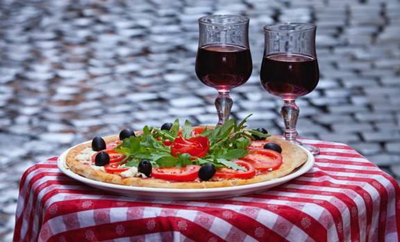 Drinking alcohol during meals reduces digestion