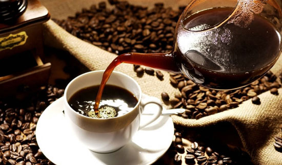 Drinking coffee does not increase creative thinking