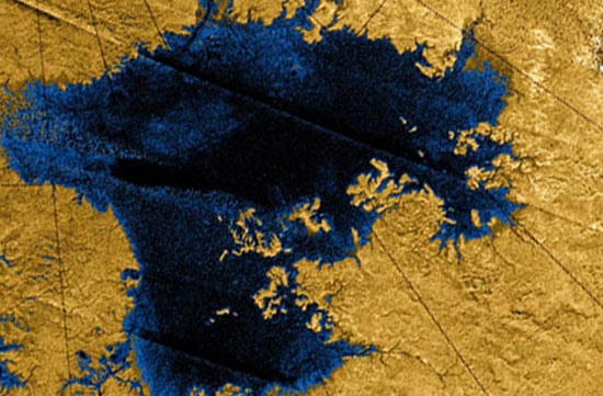 Drive the ship on Saturn's surface