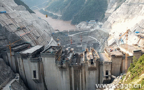 Drought, saline intrusion threatens the Mekong basin