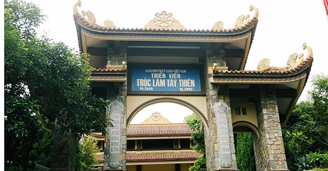 Du spring Truc Lam Tay Thien Monastery