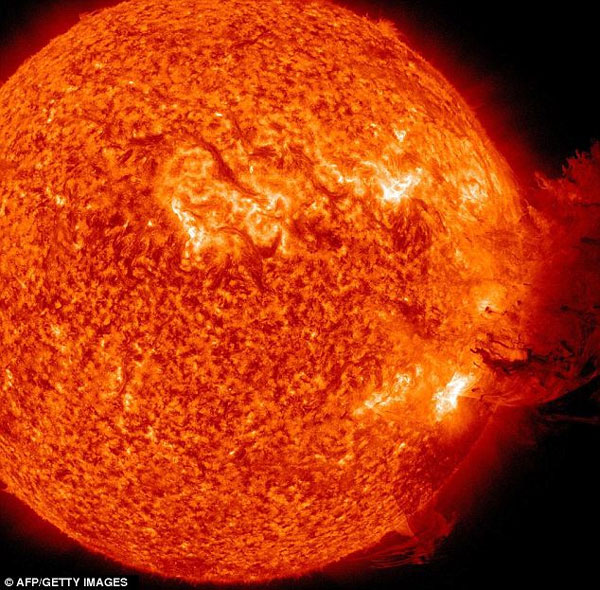 Earth welcomes the new year in the solar storm