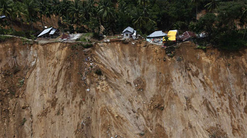 Earthquake 6.2 Richter in Indonesia
