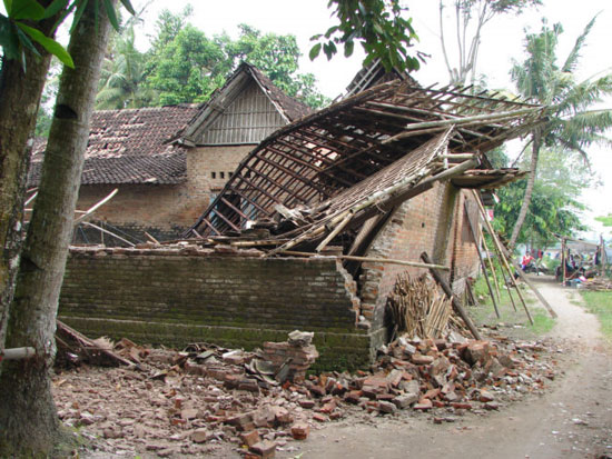 Earthquakes in Papua New Guinea and Indonesia