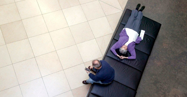Eastern time zone deviation causes fatigue longer than the west