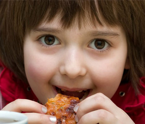 Eating more fat, cholesterol increases the risk of breast cancer