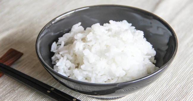 Eating more refined carbohydrates can be associated with early menopause