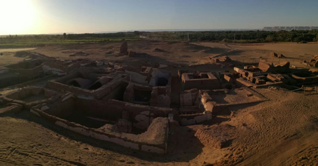Egypt discovered tombs from ancient Rome