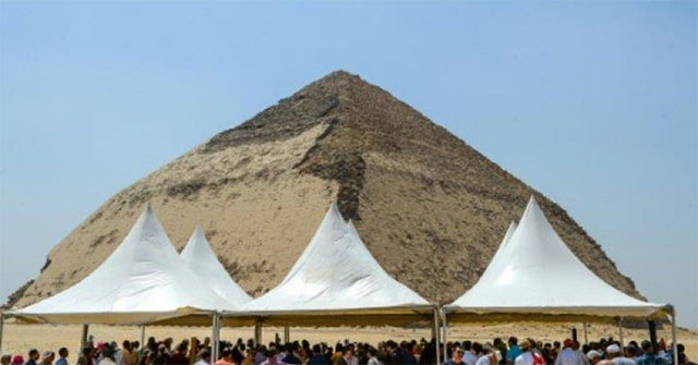 Egypt opens two ancient pyramids, revealing many mysteries