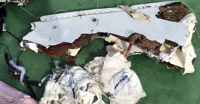 Egyptian aircraft may fall because of explosions in the compartment