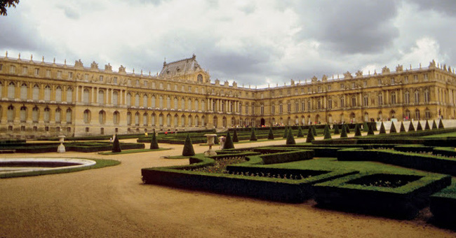 Electricity Versailles - France