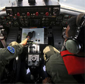 Emergency aircraft navigation device