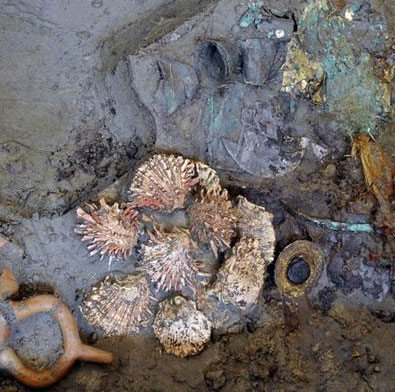 Excavation of the pre-Inca aristocratic tomb