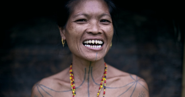 Exotic way to sharpen the teeth of shark Mentawai