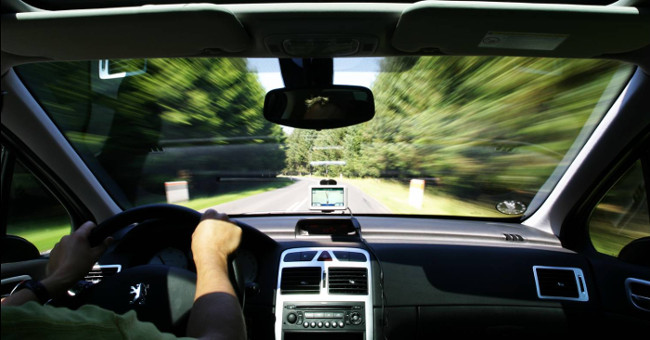Experience avoiding pedaling wrong stations of Vietnamese drivers