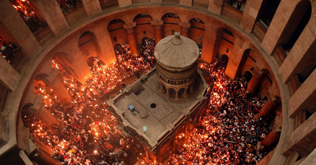 Experts determine how the year of Jesus' tomb was built.