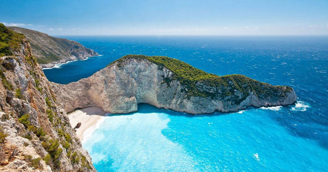 Explore the beautiful island of paradise in