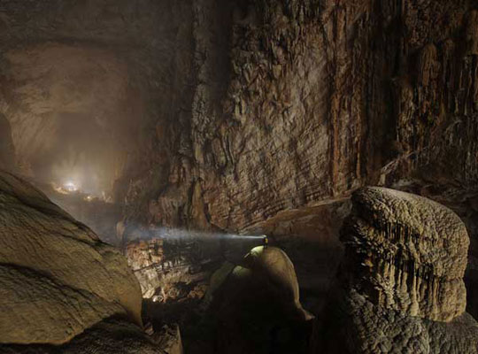 Explore the world's largest cave in Vietnam