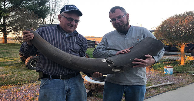 Farmers discovered the legendary mastodon 'super elephant' in the middle of the field