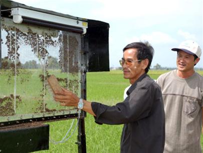 Farmers make killer machine