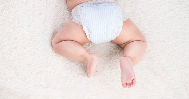 Feces of newborns - abundance of bacteria!
