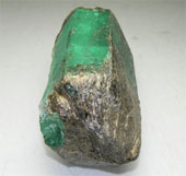 Find 5,000 carat emeralds in Russia