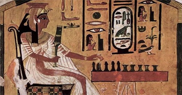 Find ancient 'death games' boards of ancient Egyptians
