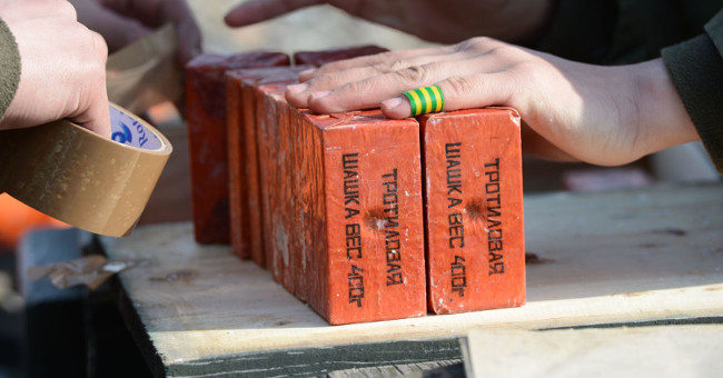 Find out how to make super-strong explosives at relatively low pressures