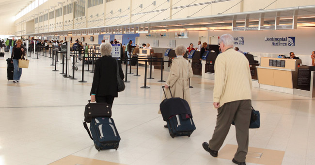 Find out the reason why luggage suitcases are misaligned