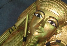 Find the tomb of the most mysterious Queen in history - Nefertiti