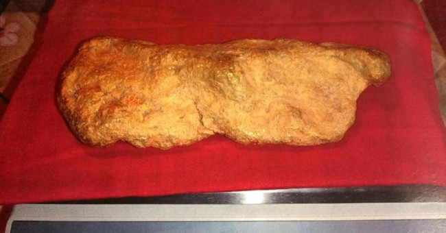 Find the world's largest monolithic gold ingot in Russia